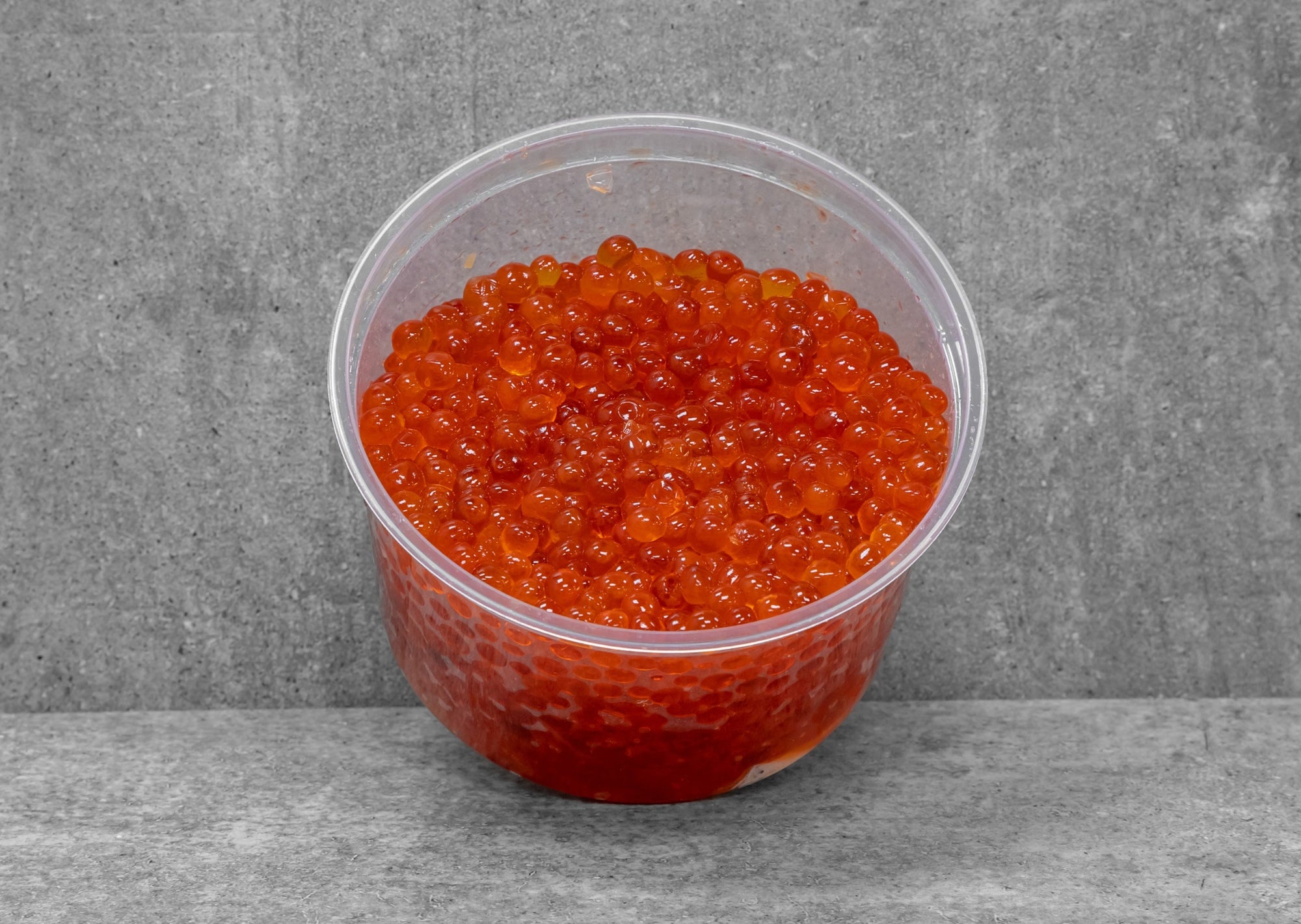Caviar de kéta frais fait maison à faible teneur en sel